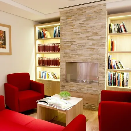 Heinrich Pesch Hotel 3*