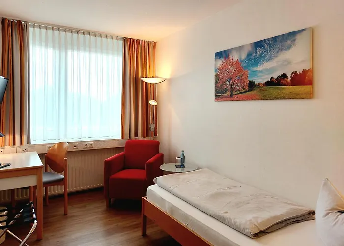 Heinrich Pesch Hotel