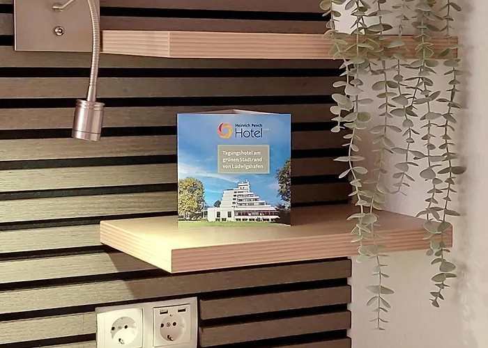 Heinrich Pesch Hotel 3*